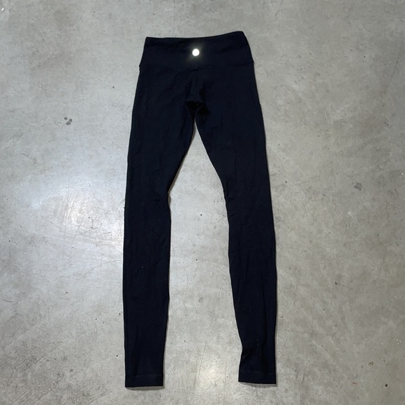 Lululemon tall woman’s leggings - Picture 2 of 3